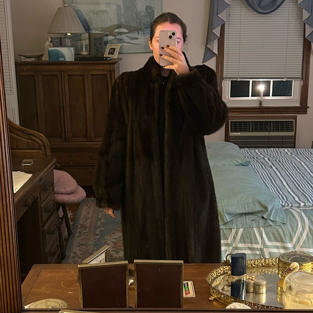 100% Bemberg Authentic Mink Coat, Made in Korea